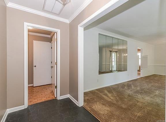 4th image of 5900 Coatbridge Ln