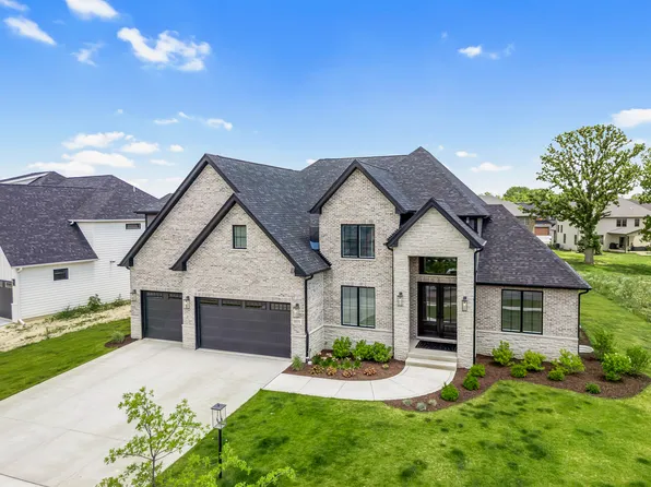 9533 Tall Grass Trl, Saint John, IN 46373