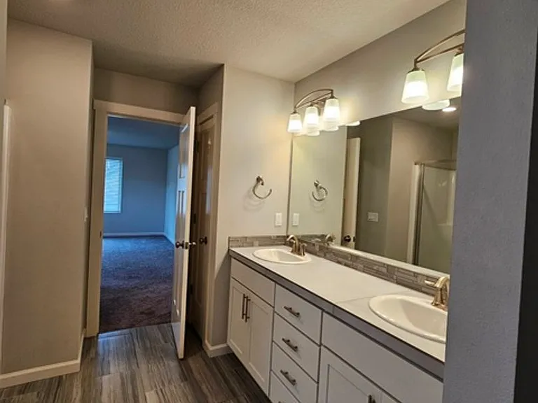 3915 Lindburg Rd SE — Photo 13