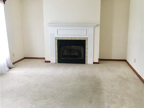 5th image of 173 River Bend Dr