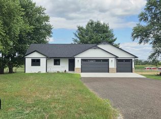 610 Viney Rd, Belleville, WI 53508