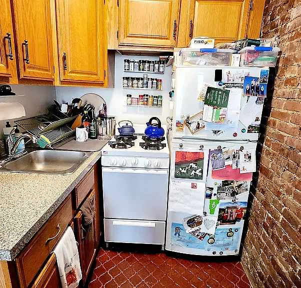 156 W 74th St #2F — Photo 4