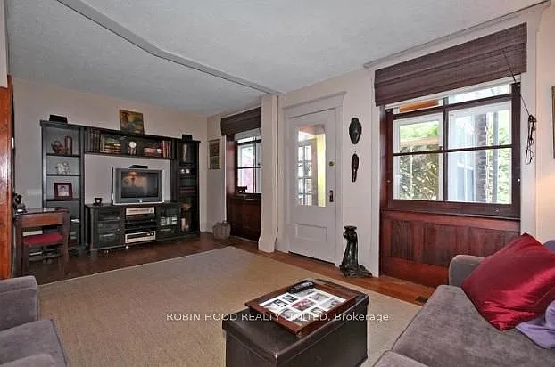 66 Beechwood Ave — Photo 5