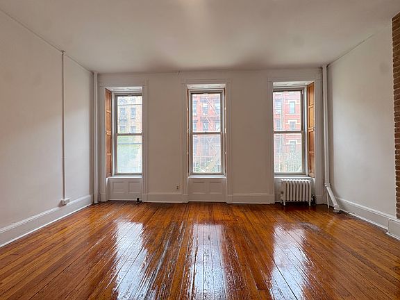 4th image of 48 Carmine St APT 1