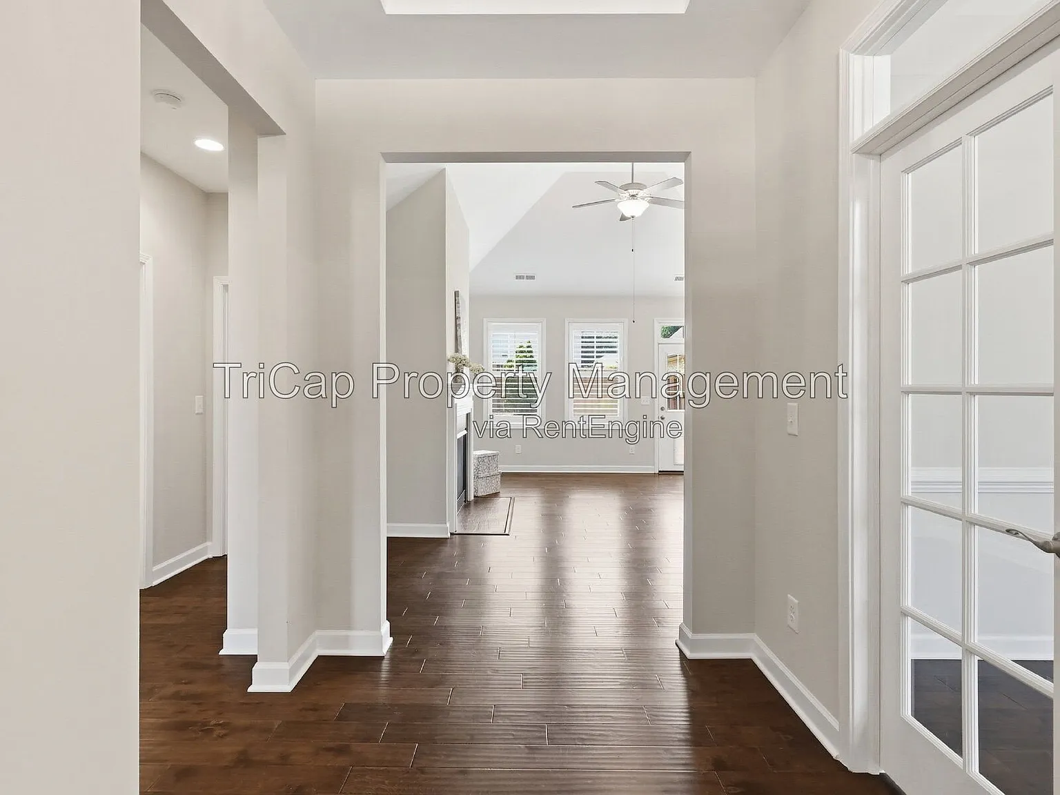 3 bed, 2.0 bath, 2099 sqft, $2,400 — Photo 4