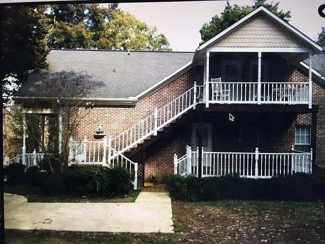 2nd image of 1108 Highway 182 W
