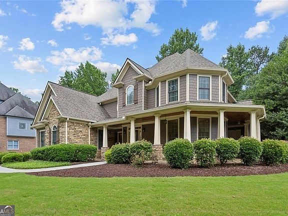 2nd image of 834 Waterford Estates Mnr