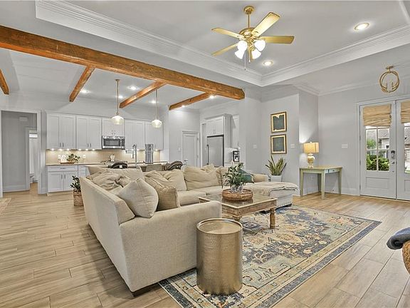 4th image of 6020 Canary Dr