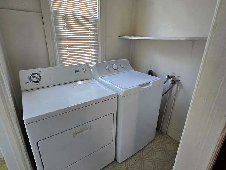 437 George St #1 — Photo 6
