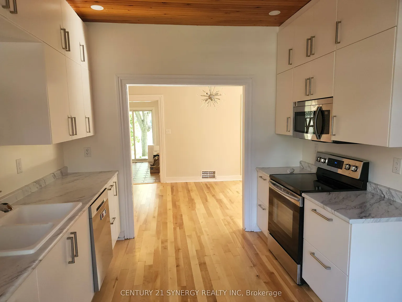 3 bed, $4,600 — Photo 3