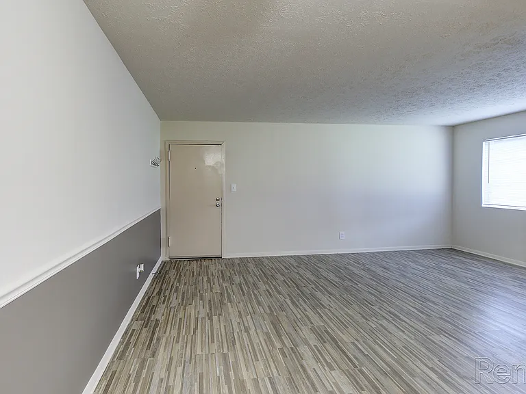 Glenview Apartments — Photo 90