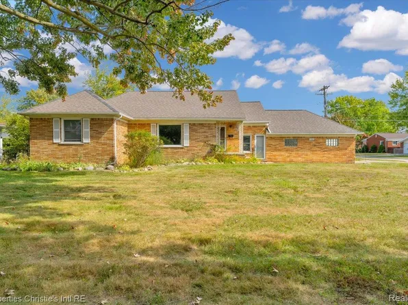27524 Gail Dr, Warren, MI 48093