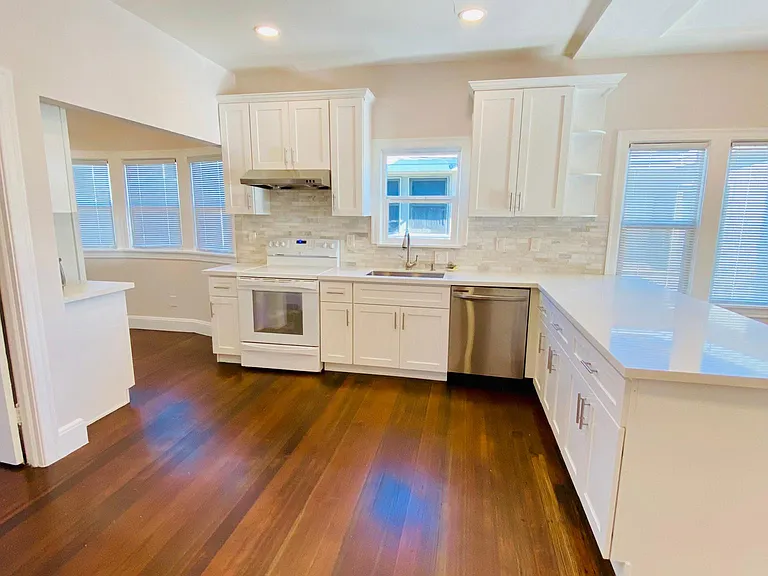 2488 Havenscourt Blvd — Photo 13