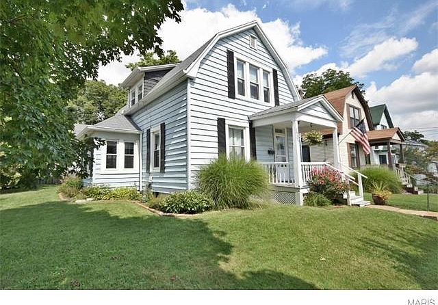 1st image of 3567 Manhattan Ave