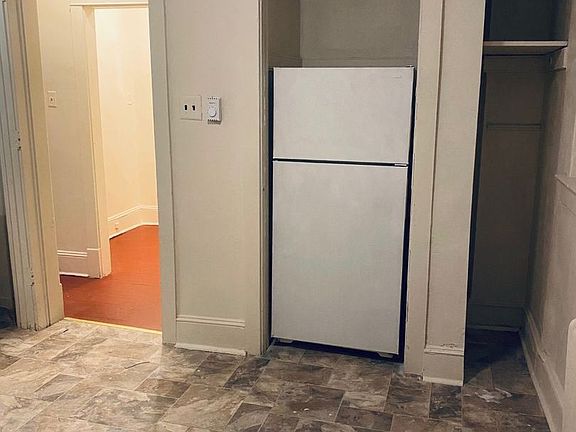 4th image of 6647 Blakemore St APT A