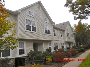 5 Forrest Ct, Tinton Falls, NJ 07753