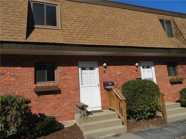11 King Arthur Dr #6E, East Lyme, CT 06333