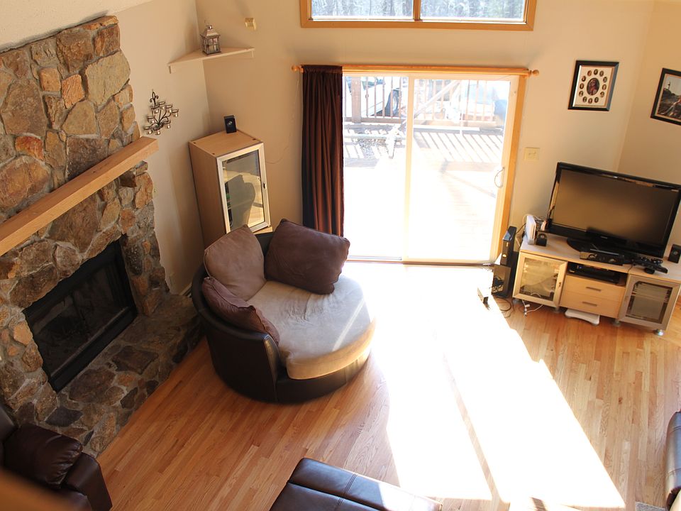 1st image of 207 Fox Creek Dr
