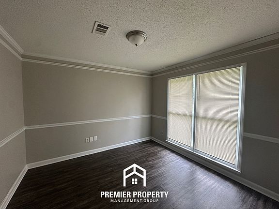 4th image of 896 Cully Rd