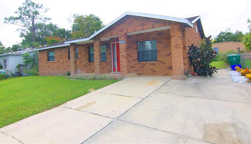 1st image of 912 Oakhurst Dr