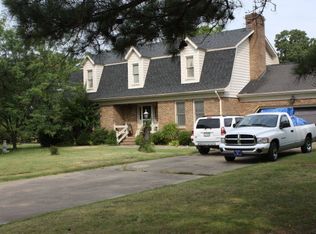 10079 Dry Bread Rd, Lawrenceville, VA 23868