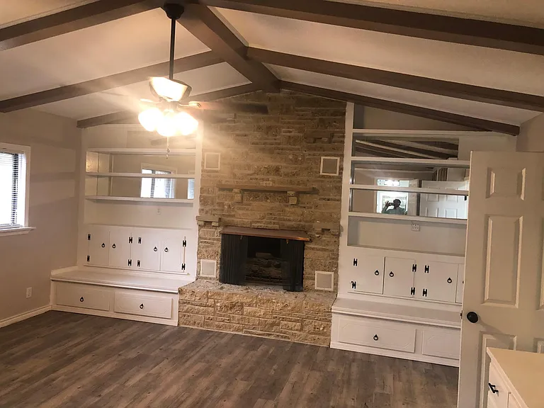 3611 Fleetwood Dr — Photo 14