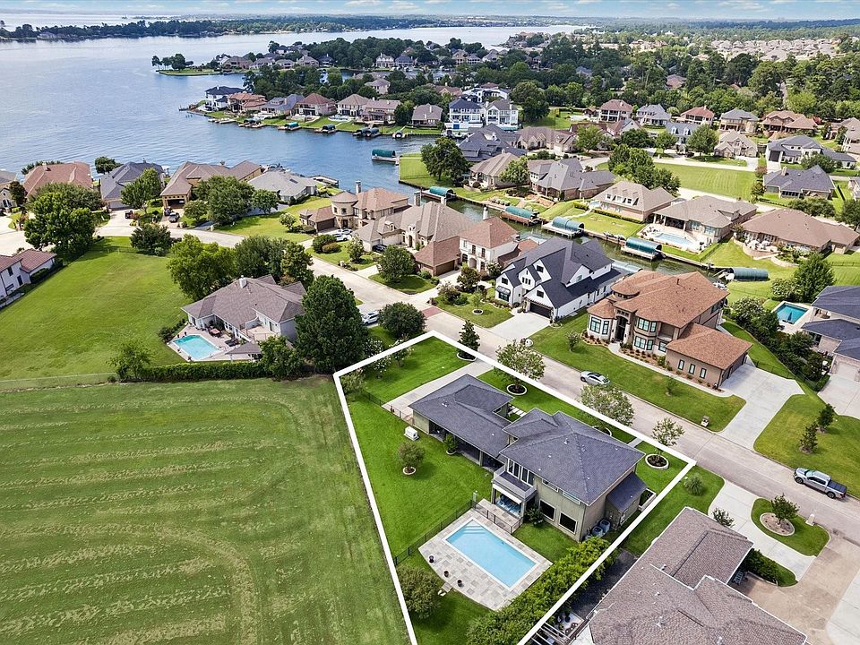 1st image of 12313 White Oak Point
