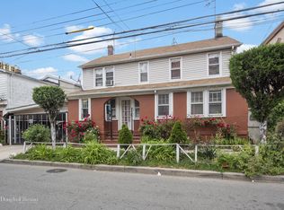 16871 93rd Ave, Jamaica, NY 11433