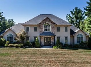 5 Lauren Ln, Southwick, MA 01077