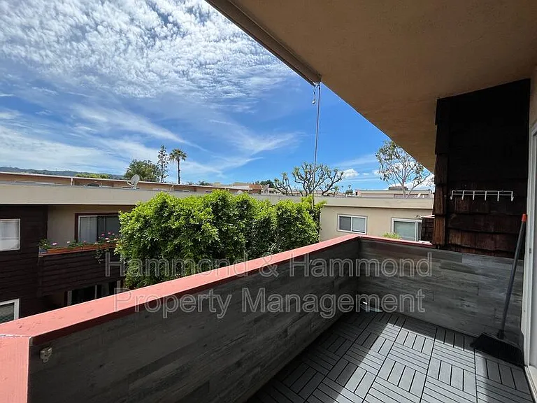 5400 Newcastle Ave #43 — Photo 15