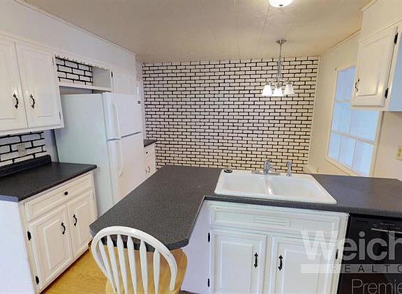 5th image of 552 Sylvan Dr