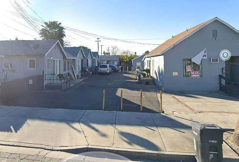 123 N Inez St #8