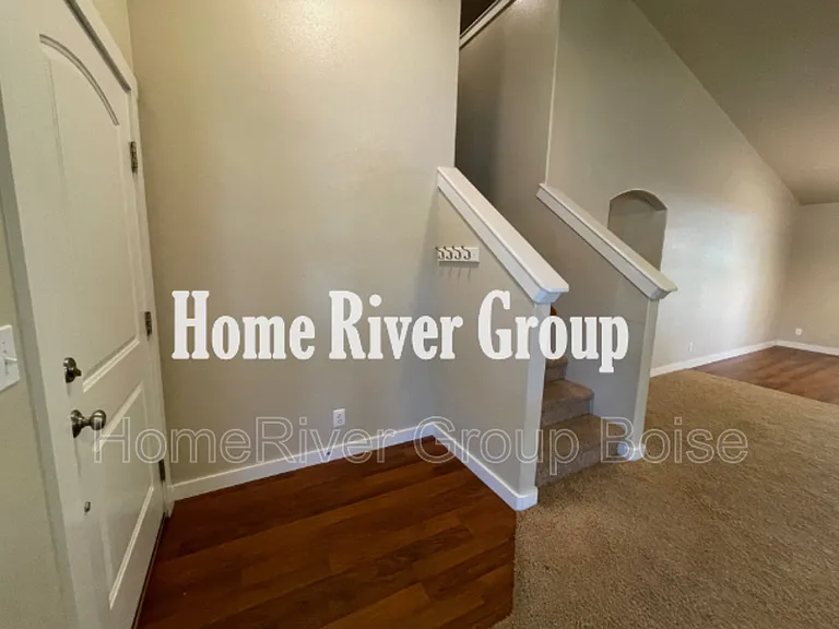 6397 S Warwickshire Ave — Photo 5