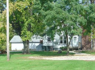 W304S10581 Lakeview Dr, Mukwonago, WI 53149