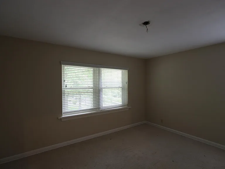 7575 Parkdale Ave #2W — Photo 10
