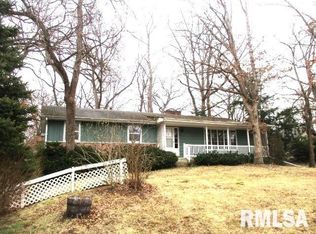 531 Shady Oaks Dr, Metamora, IL 61548