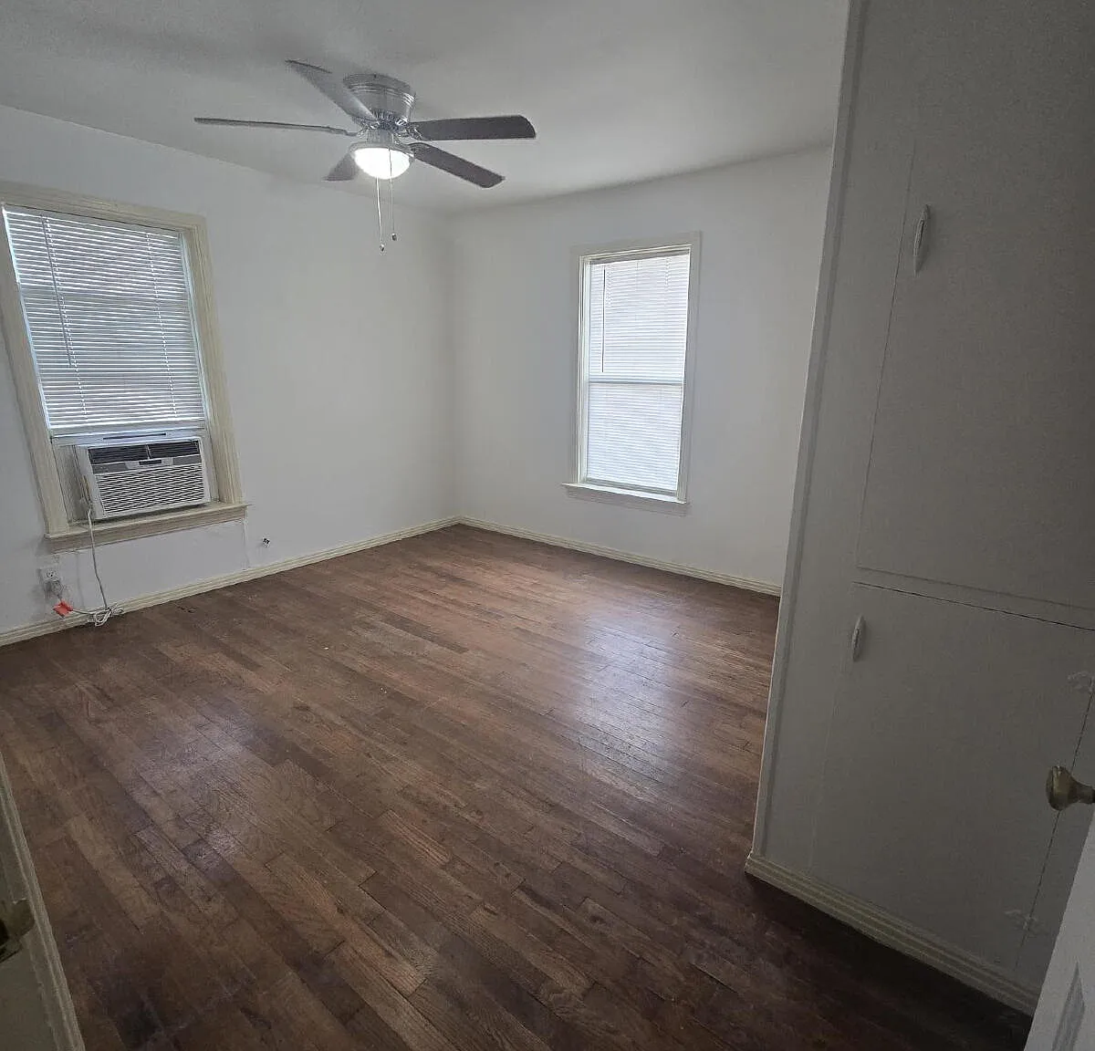2 bed, 1.0 bath, 568 sqft, $1,200 — Photo 3
