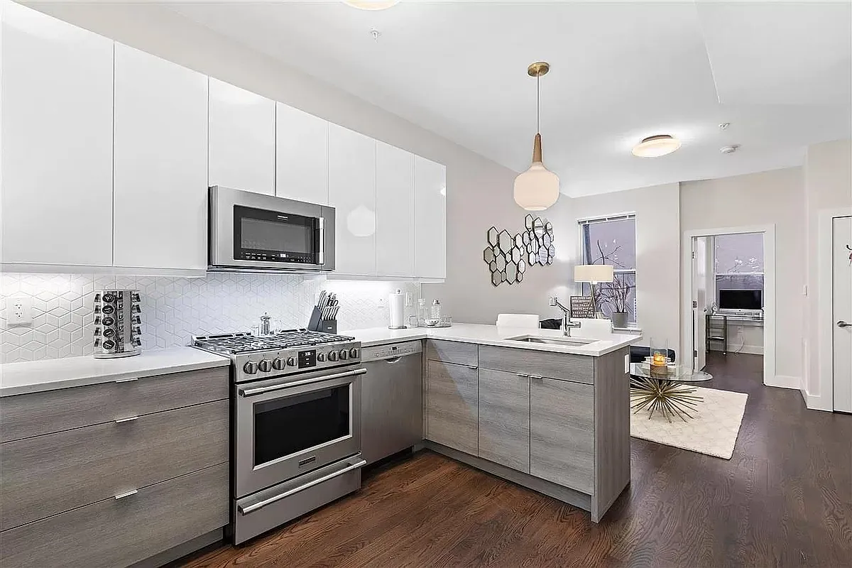 Building Photo - 267 Baldwin Ave #201