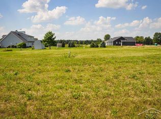 4487 Island Dr W, Saginaw, MI 48603