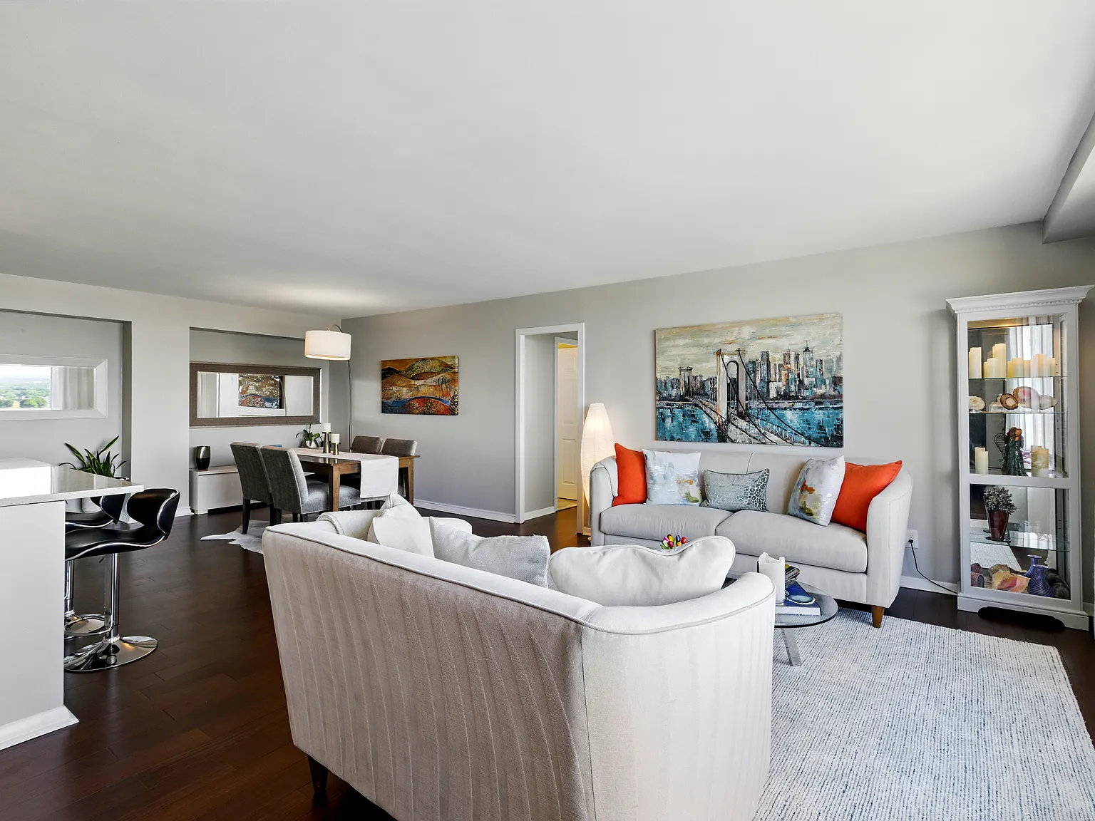 3 bed, 1440 sqft, $3,300 — Photo 4