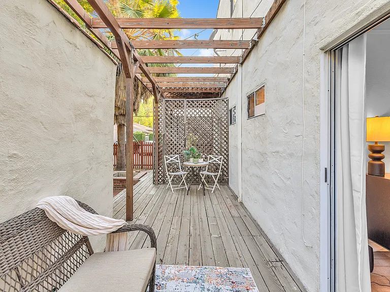 8700 Bonner Dr — Photo 25