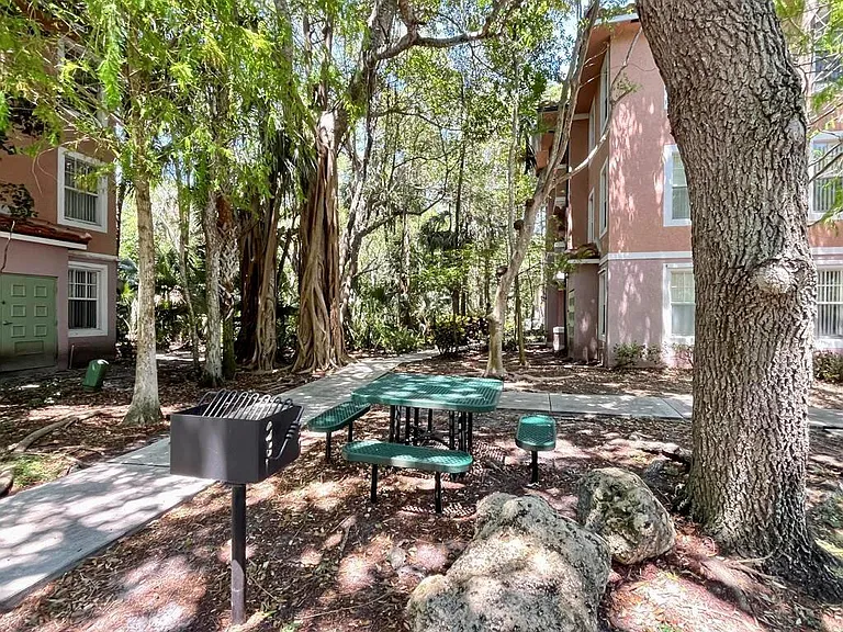 6812 W Sample Rd #6812 — Photo 20