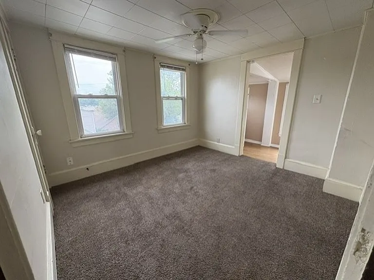 2340 19th St SW — Photo 3