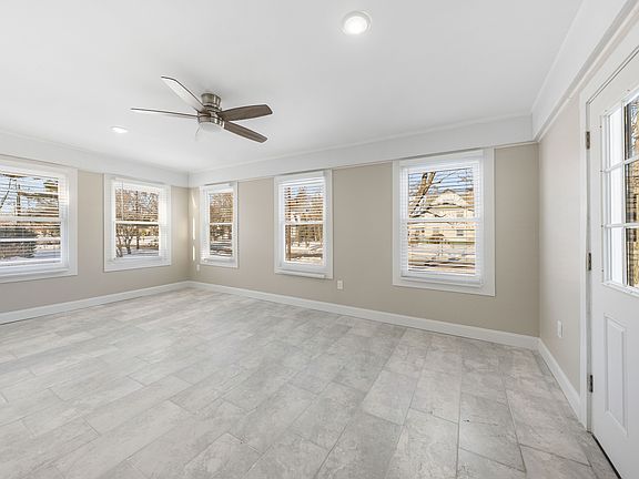 4th image of 951-59 W 7th St #2