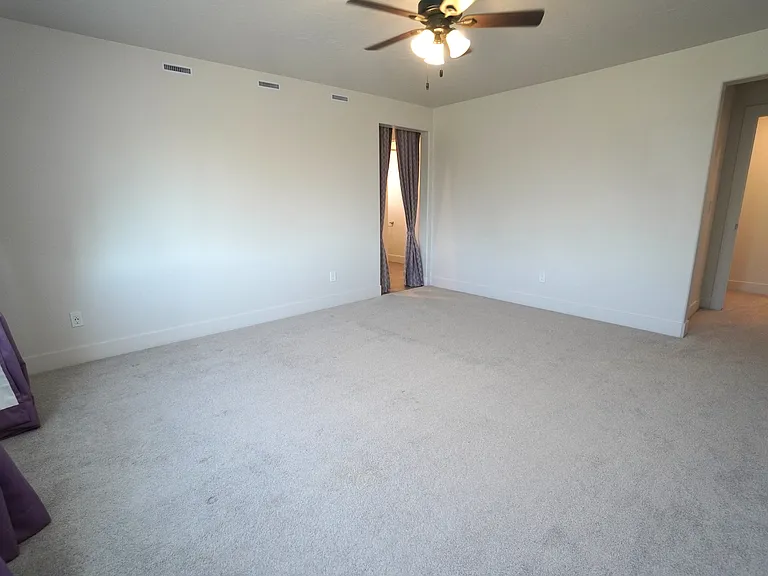 245 E Caldera St — Photo 35