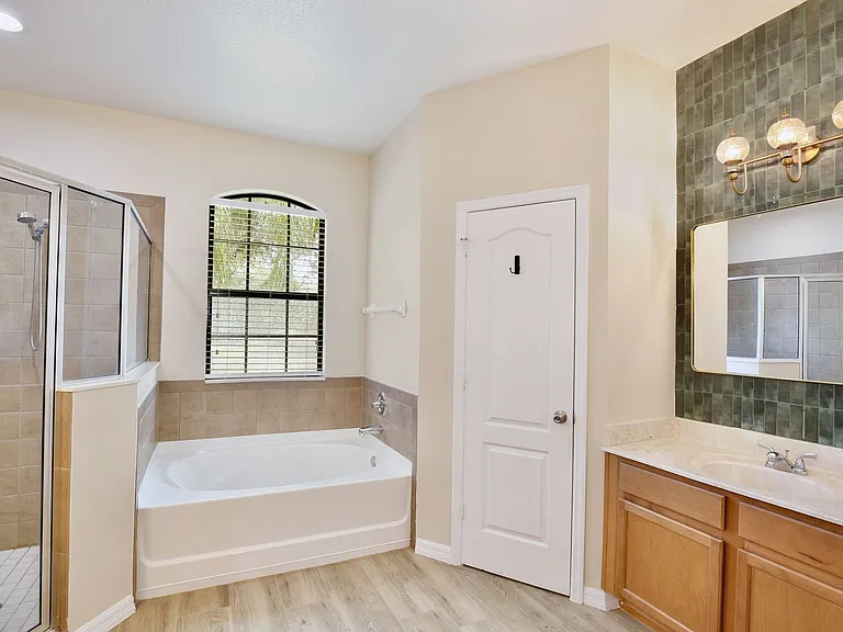 3908 Coastal Breeze Dr — Photo 14