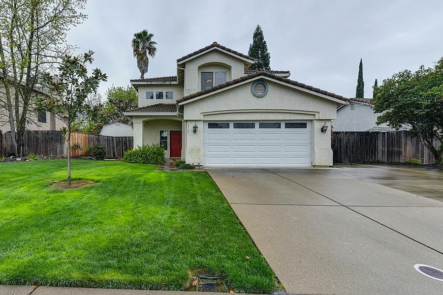 1st image of 1717 Evergreen Dr