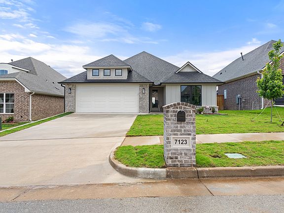 2nd image of 7123 Alexander Dr
