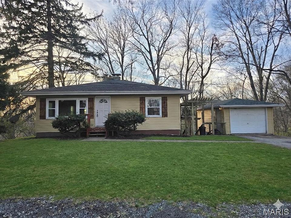 1st image of 41 Noles Dr