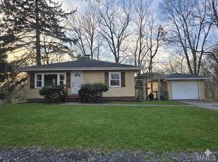41 Noles Dr, Fairview Heights, IL 62208